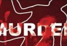 शख्स ने तीन बेटियों और पत्नी का रेता गला..फिर की खुदकुशी, बेटा बोला-पिता ने सबको मार डाला शख्स ने तीन बेटियों और पत्नी का रेता गला..फिर की खुदकुशी, बेटा बोला-पिता ने सबको मार डाला